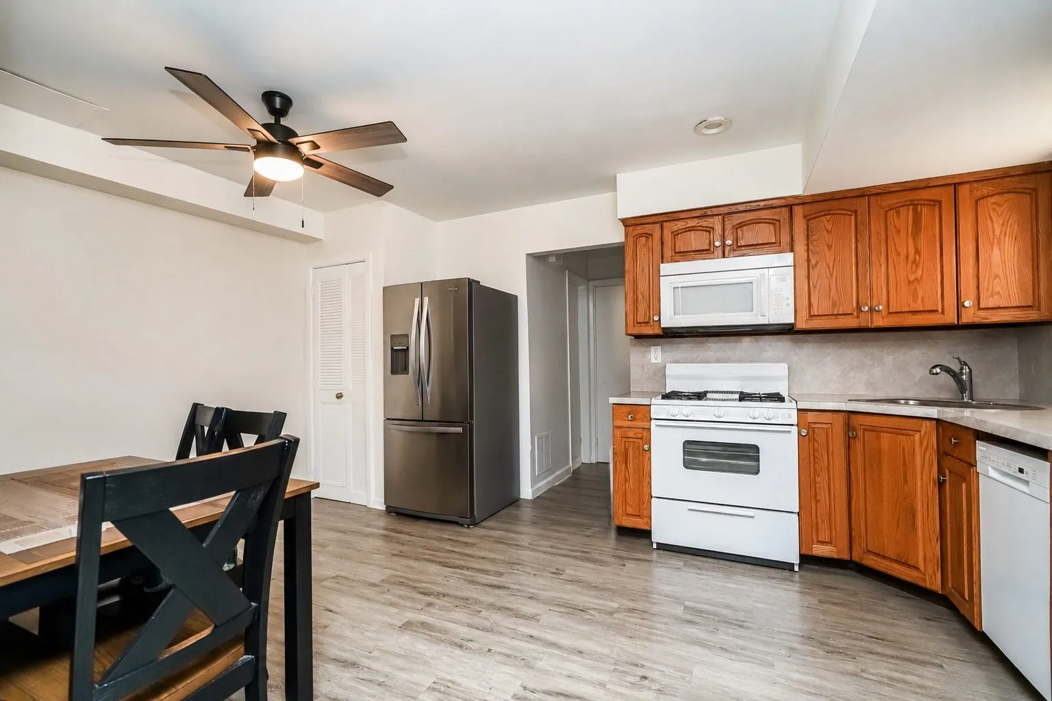 19 Shotwell Avenue photo 6