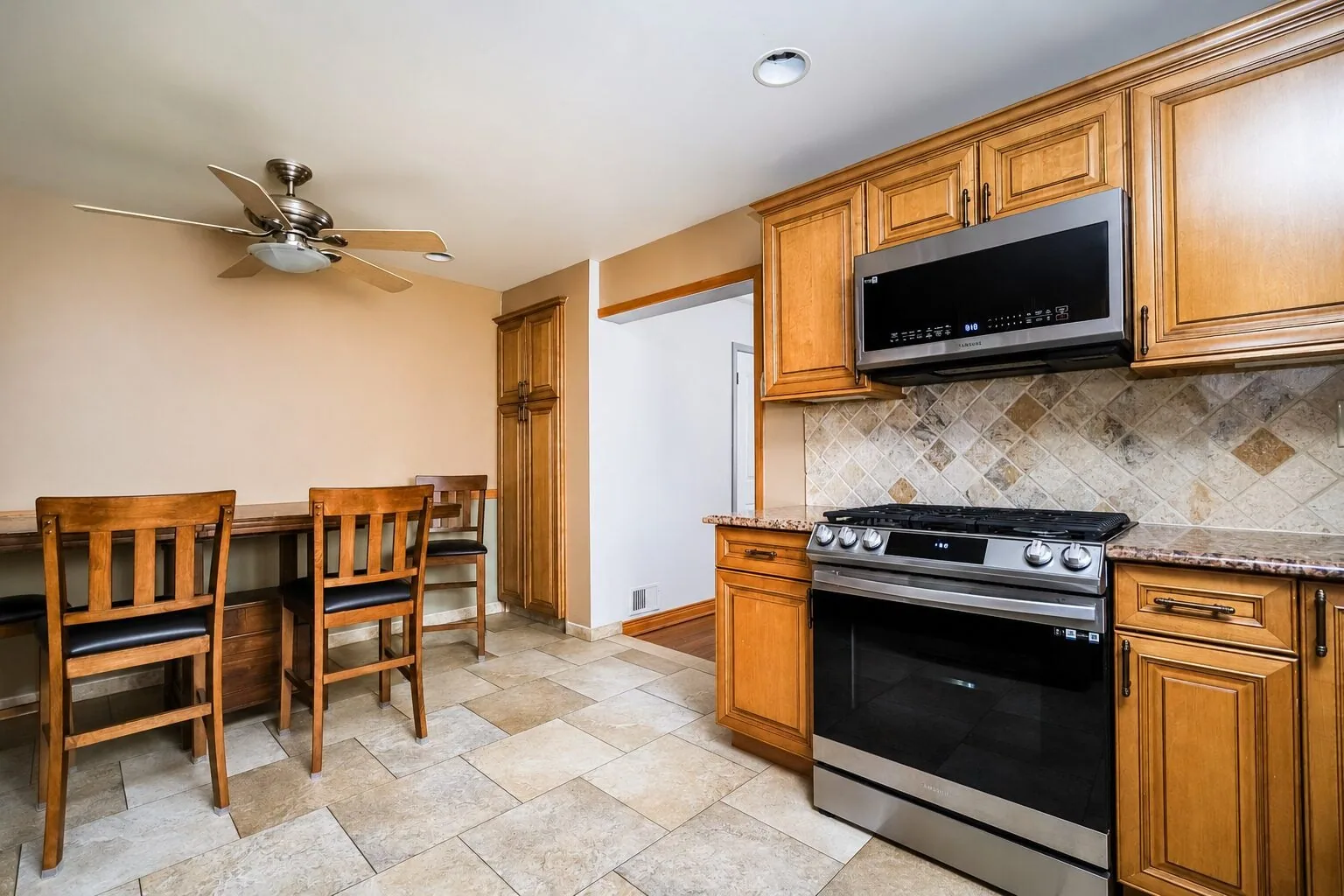 19 Shotwell Avenue photo 12