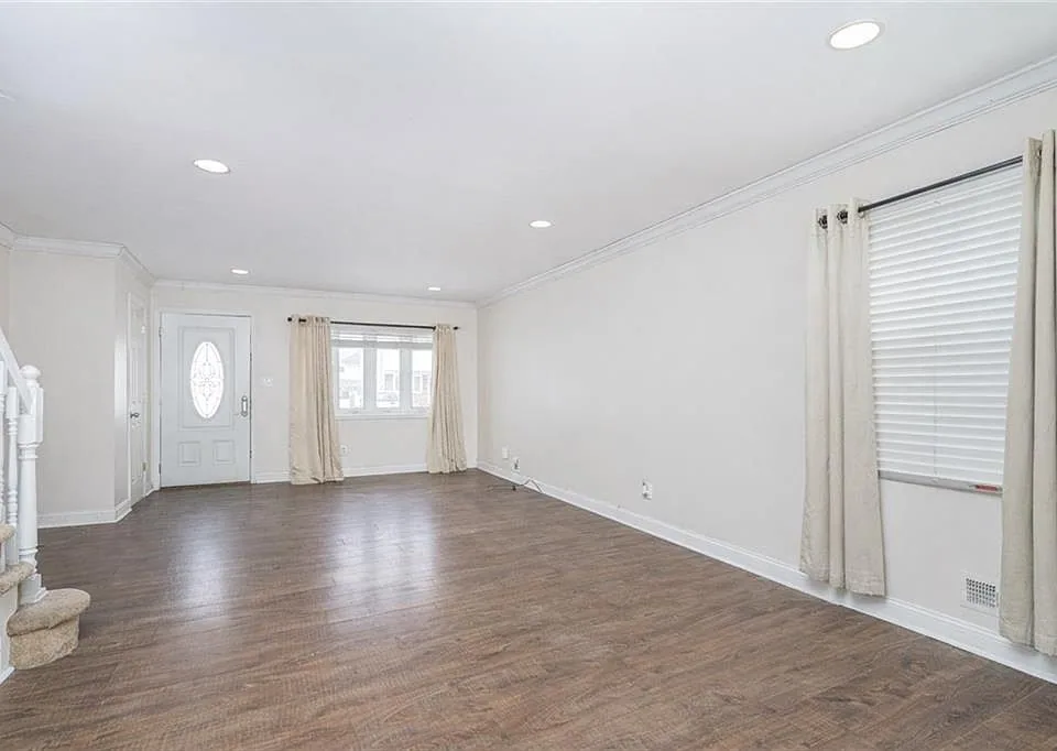 310 Chesterton Avenue photo 7