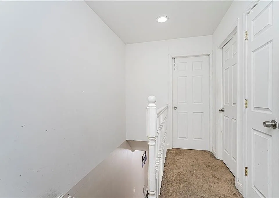 310 Chesterton Avenue photo 10